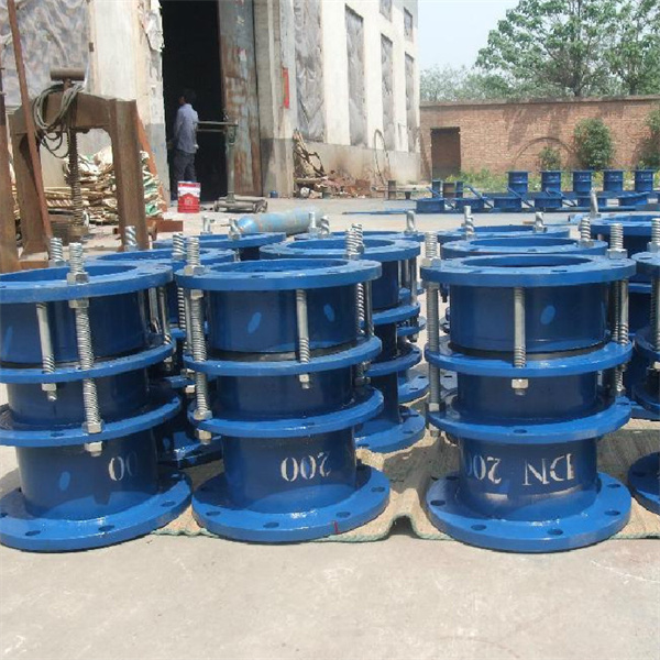 不锈钢钢制伸缩器的连接方式有哪些？